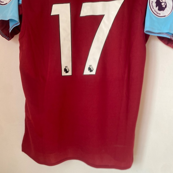 Umbro L West Ham United 2017/18 Chicharito 17 Jersey - Picture 10 of 12